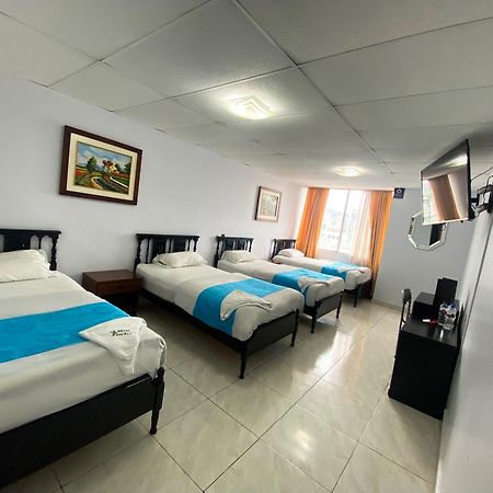 Val Hotel Santamaria 키토 외부 사진